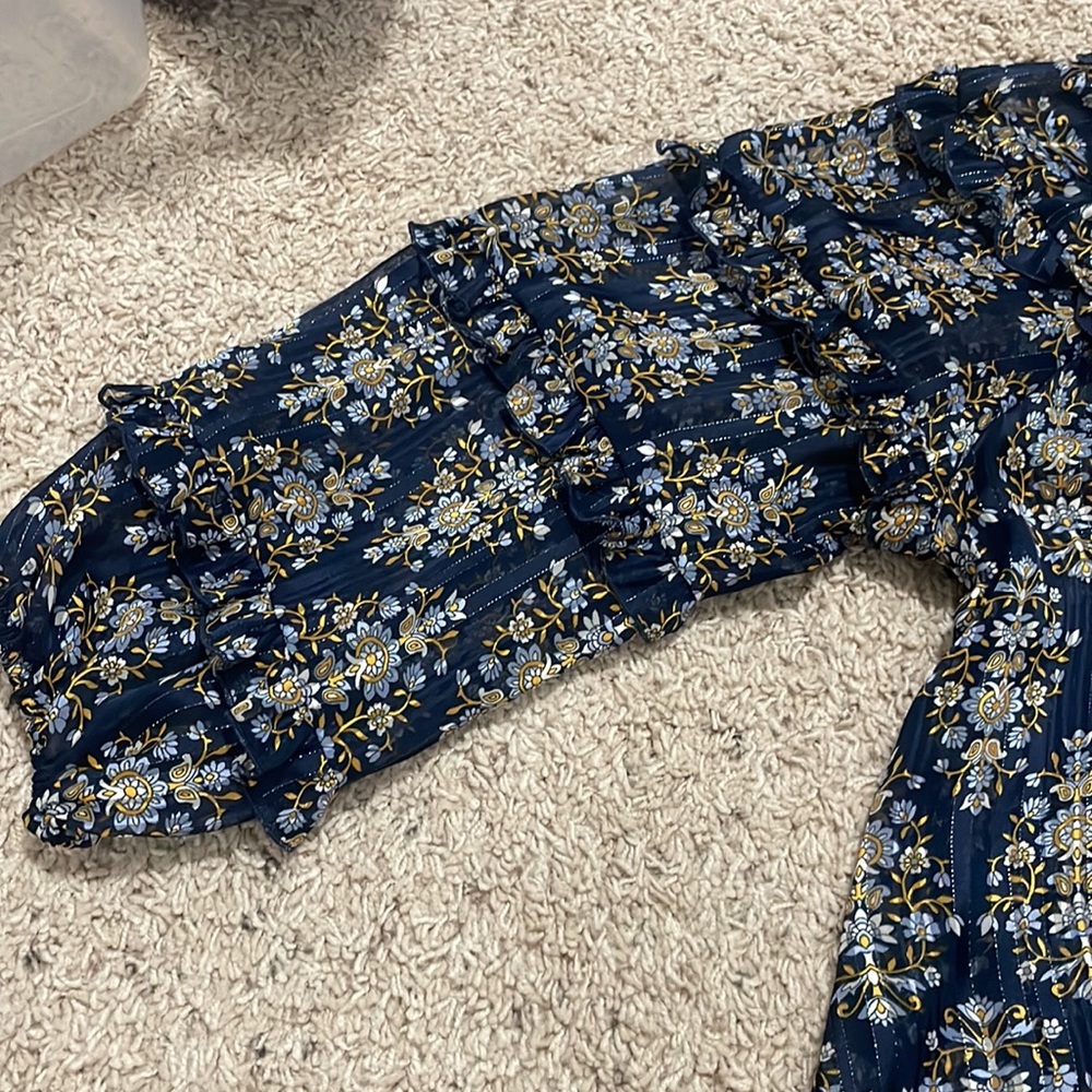 Express Blouse - Picture 2 of 3